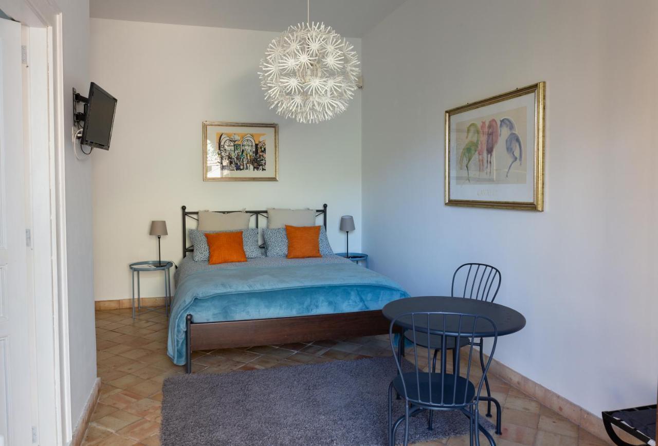 B&B Bellini ミーロ エクステリア 写真