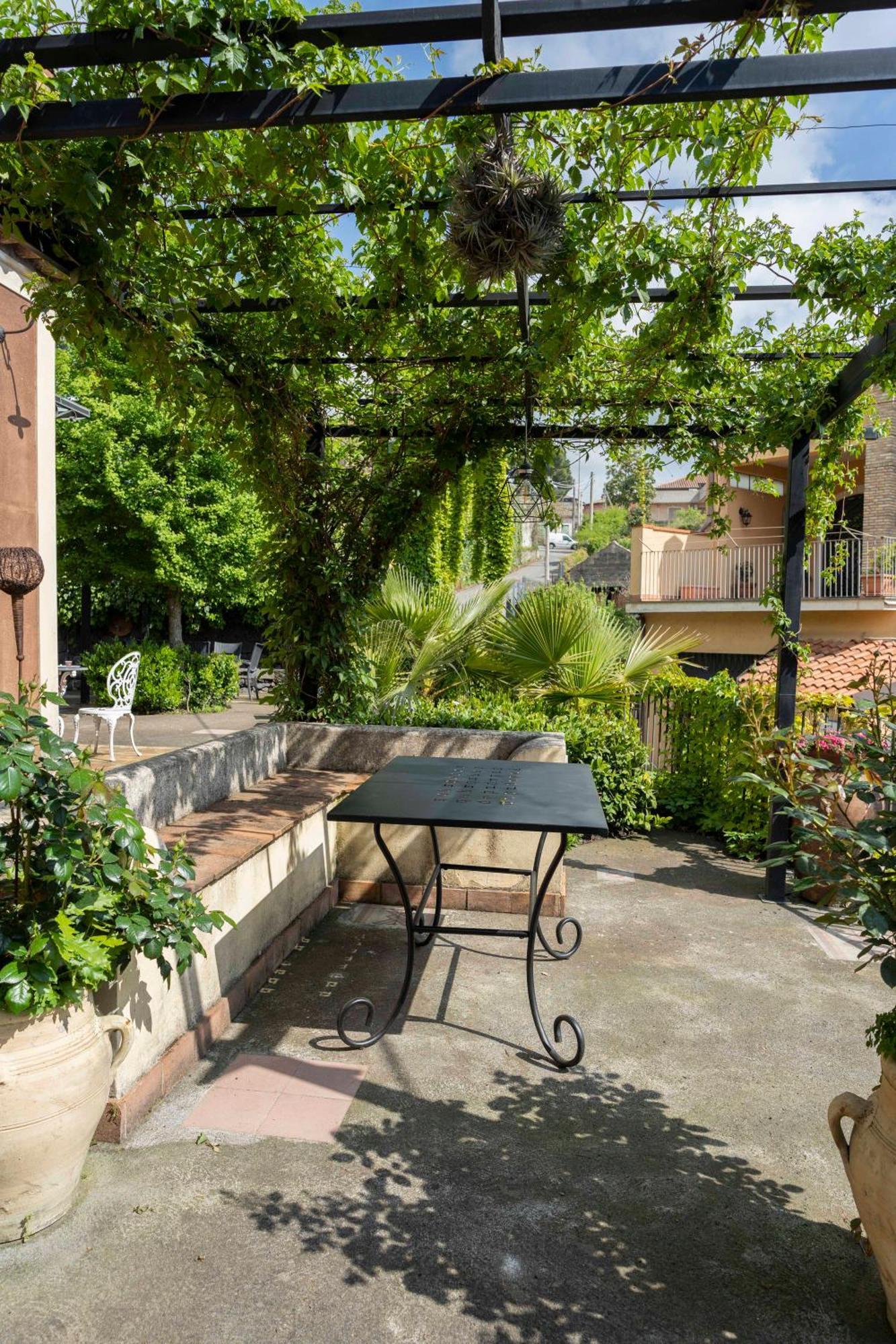 B&B Bellini ミーロ エクステリア 写真