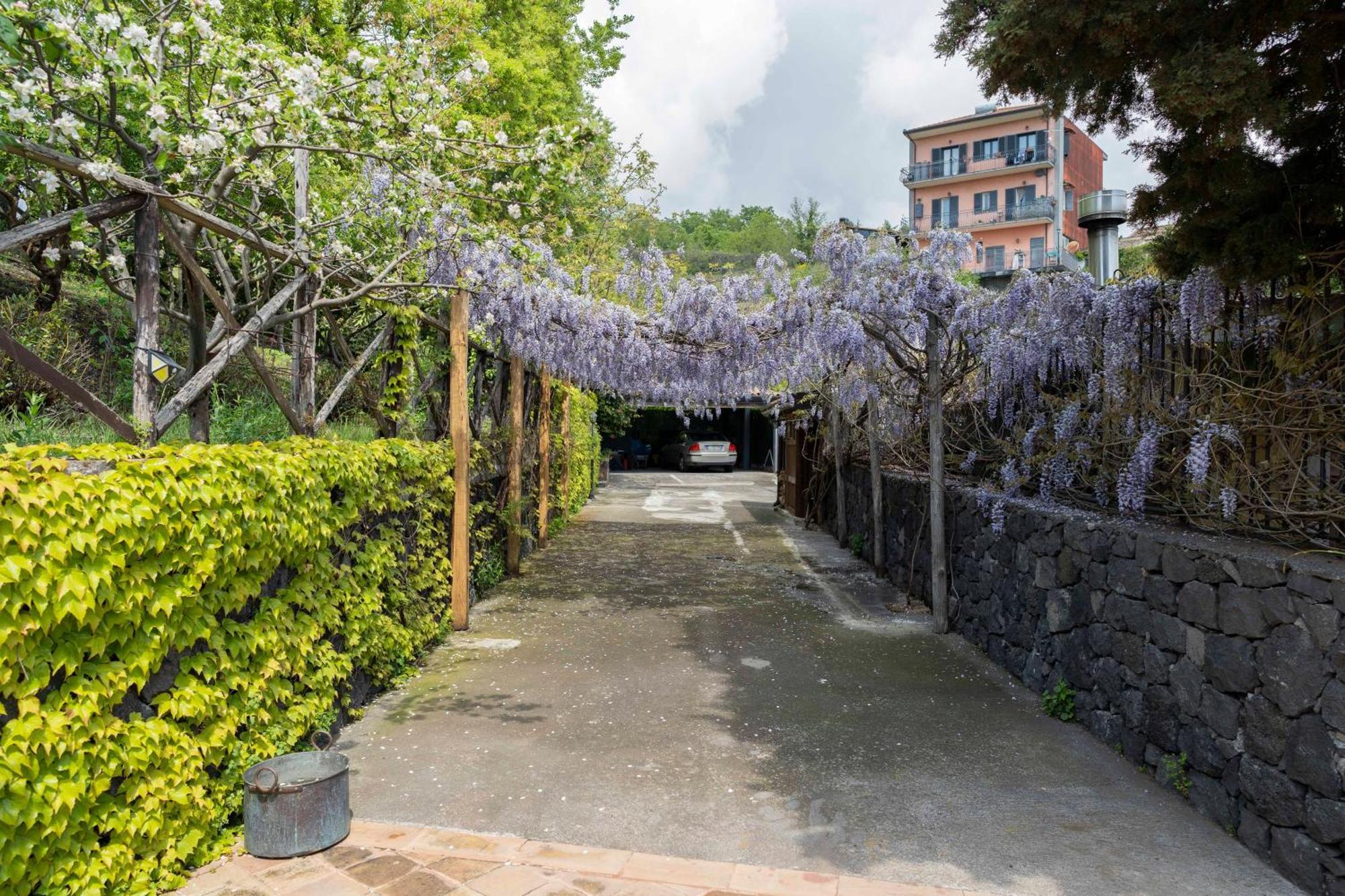 B&B Bellini ミーロ エクステリア 写真