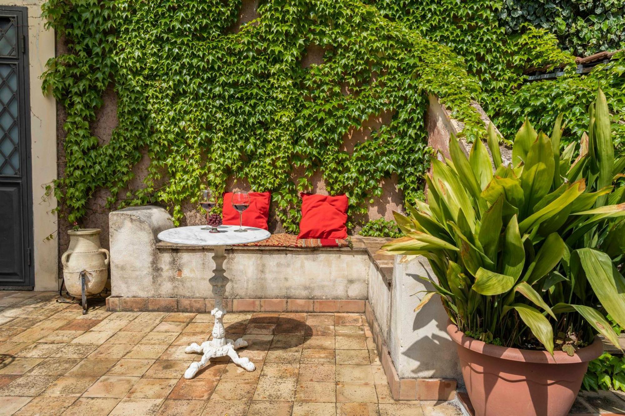 B&B Bellini ミーロ エクステリア 写真