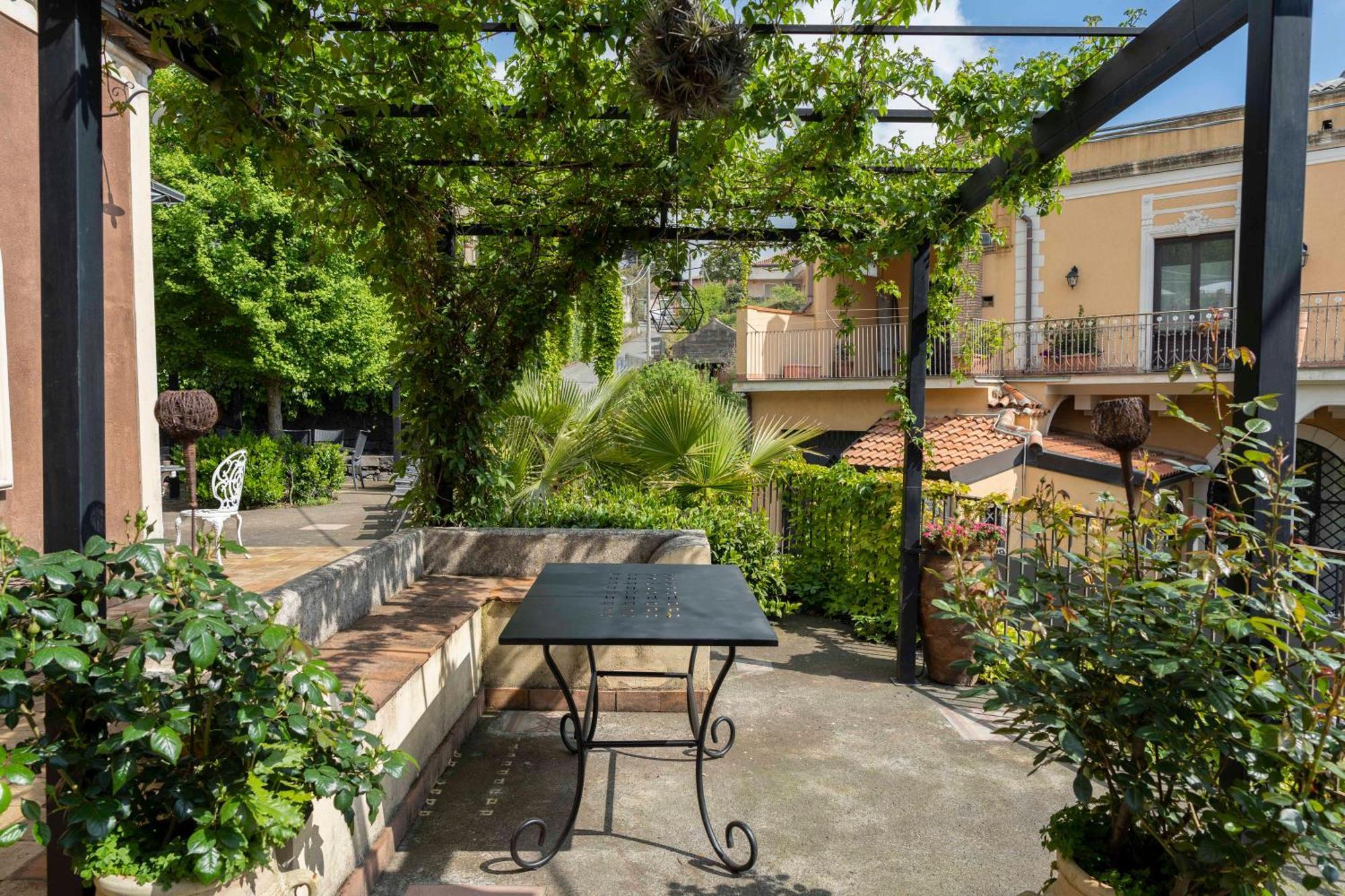 B&B Bellini ミーロ エクステリア 写真